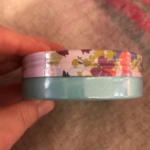 Library of Flowers by Margot elena perfumed Creme delight 2.5oz in Arboretum - Picture 4 of 4